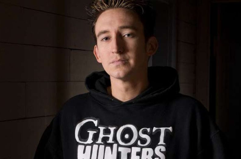 Lead character of Ghost Hunters , Dustin Pari